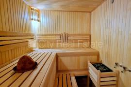Detached house for rent in Jurmala, 800.00m2