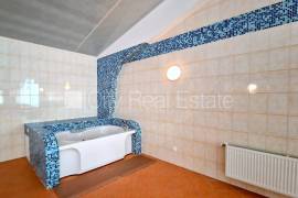 Detached house for rent in Jurmala, 800.00m2