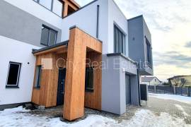 Detached house for sale in Riga district, 185.00m2