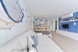 2 Bedroom Condo With Pool View