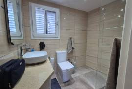 Seafront 2 Bedroom Semi Detached Villa - Chloraka, Paphos