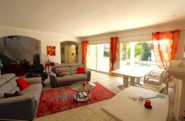 4 room, 142m2 House for sale in Florensac - 520 000 € *