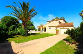 4 room, 142m2 House for sale in Florensac - 520 000 € *