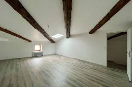 5 room, 144m2 Village house for sale in Caux - 152 000 € *