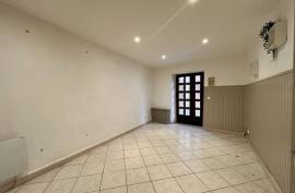 5 room, 144m2 Village house for sale in Caux - 152 000 € *