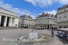 Adresse d’exception sur la prestigieuse Place Graslin