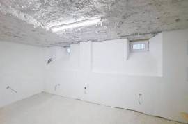 CAVE IDEALE STOCKAGE BUREAU OU STUDIO MUSIQUE