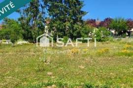 TERRAIN CONSTRUCTIBLE 1100m²