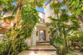 For Sale: 5 Bedroom Akumal Beachfront Home