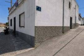 Building with Unique Potential for Housing or Investment Project in Castro Marim