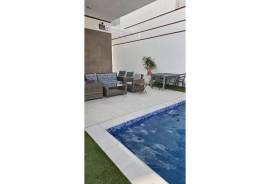 listing listing