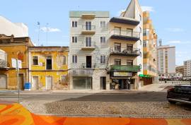 Experience the Charm of the Old Town - Apartment with High Ceilings and Lots of Character in Portimão Experience the Charm of the Old Town - Apartment with High Ceilings and Lots of Character in Portimão