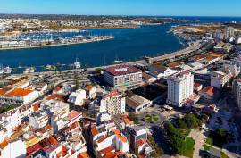 Experience the Charm of the Old Town - Apartment with High Ceilings and Lots of Character in Portimão Experience the Charm of the Old Town - Apartment with High Ceilings and Lots of Character in Portimão