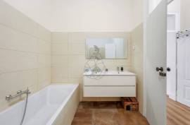 Experience the Charm of the Old Town - Apartment with High Ceilings and Lots of Character in Portimão Experience the Charm of the Old Town - Apartment with High Ceilings and Lots of Character in Portimão