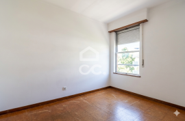 3 bedroom apartment next to the University Centers of Tomar! 3 bedroom apartment next to the University Centers of Tomar!