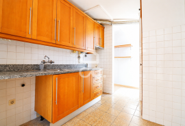 3 bedroom apartment next to the University Centers of Tomar! 3 bedroom apartment next to the University Centers of Tomar!