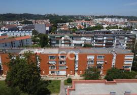 3 bedroom apartment next to the University Centers of Tomar! 3 bedroom apartment next to the University Centers of Tomar!