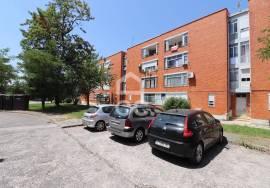 3 bedroom apartment next to the University Centers of Tomar! 3 bedroom apartment next to the University Centers of Tomar!