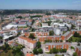 3 bedroom apartment next to the University Centers of Tomar!