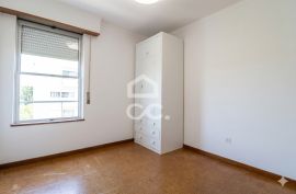 3 bedroom apartment next to the University Centers of Tomar! 3 bedroom apartment next to the University Centers of Tomar!