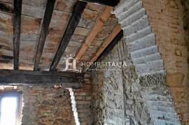 Historic property to renovate