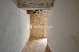 Historic property to renovate