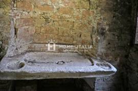 Historic property to renovate