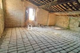 Historic property to renovate