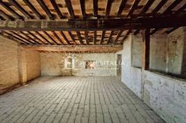 Historic property to renovate