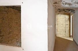 Historic property to renovate