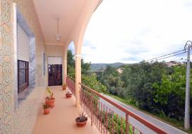 Four‑Bedroom Country Villa with Large Garage and Generous Land Four‑Bedroom Country Villa with Large Garage and Generous Land