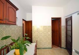 Four‑Bedroom Country Villa with Large Garage and Generous Land Four‑Bedroom Country Villa with Large Garage and Generous Land