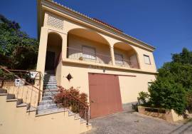 Four‑Bedroom Country Villa with Large Garage and Generous Land Four‑Bedroom Country Villa with Large Garage and Generous Land