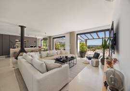 Modern 3-Bedroom Luxury Villa with 7 Hectares for Sale in Loulé, Algarve Modern 3-Bedroom Luxury Villa with 7 Hectares for Sale in Loulé, Algarve