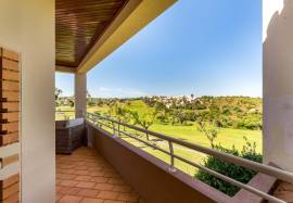 2-bedroom apartment overlooking the golf course of Vale da Pinta - Algarve 2-bedroom apartment overlooking the golf course of Vale da Pinta - Algarve