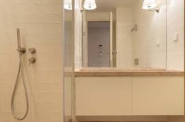 Renovated duplex with terrace in the heart of Lisbon – Premium location Príncipe Real / Avenida da Liberdade
