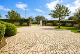 4 km from Albufeira, Farm T3 + 3 + T0 and 3 rustic plots 4 km from Albufeira, Farm T3 + 3 + T0 and 3 rustic plots