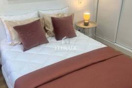 Renovated 3 Bedroom Apartment in Benfica with 20m² Suite