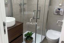 Renovated 3 Bedroom Apartment in Benfica with 20m² Suite