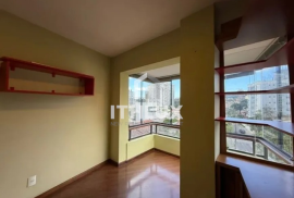 Great semi-furnished apartment, 71m², for sale, 2 bedrooms, 1 suite, double parking space, Boa Vista, POA / RS