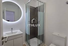 Refurbished 3 Bedroom Apartment with Parking — Exclusivity, Comfort and Prestige in São Domingos de Benfica
