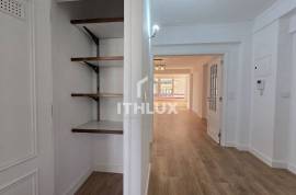 Refurbished 3 Bedroom Apartment with Parking — Exclusivity, Comfort and Prestige in São Domingos de Benfica
