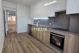 Refurbished 3 Bedroom Apartment with Parking — Exclusivity, Comfort and Prestige in São Domingos de Benfica