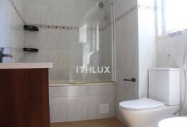 4 bedroom apartment in Mercês