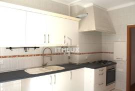 4 bedroom apartment in Mercês
