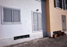 3 Bedroom Apartment with Patio and Barbecue – Quiet and Family Area