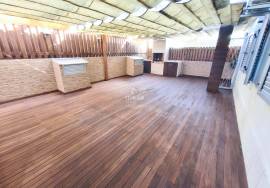 3 Bedroom Apartment with Patio and Barbecue – Quiet and Family Area