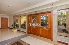 Wonderful semi-furnished apartment, 90m², for sale, 2 bedrooms, 1 suite, 2 parking spaces covered, Passo d ́Areia, POA / RS