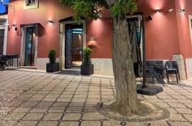A Rare PENTHOUSE Hideaway in the Heart of Old Town Lagos A Rare PENTHOUSE Hideaway in the Heart of Old Town Lagos