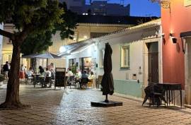 A Rare PENTHOUSE Hideaway in the Heart of Old Town Lagos A Rare PENTHOUSE Hideaway in the Heart of Old Town Lagos